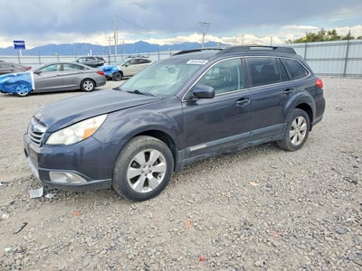 4S4BRBKC8B3****** 2011 Subaru Outback