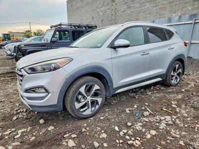 KM8J3CA21HU****** 2017 Hyundai Tucson