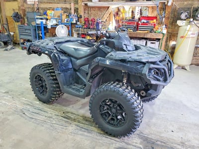 3JBLKAU2XGJ****** 2016 Can-Am Outlander
