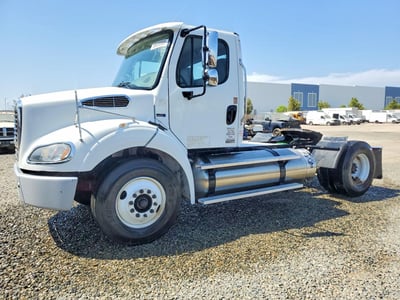 1FUBC4FT8KH****** 2019 Freightliner M2 112 Medium Duty