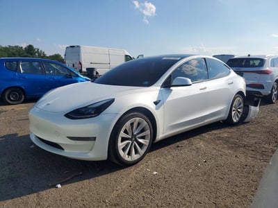 5YJ3E1EA9NF****** 2022 Tesla Model 3