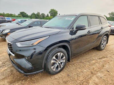 5TDKDRBH8RS****** 2024 Toyota Highlander