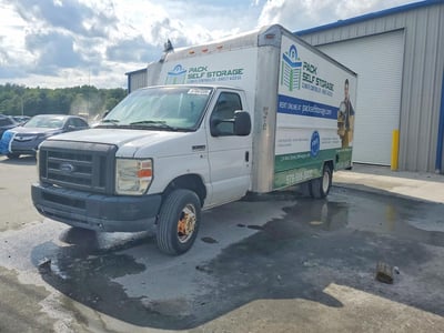 2010 Ford E-350