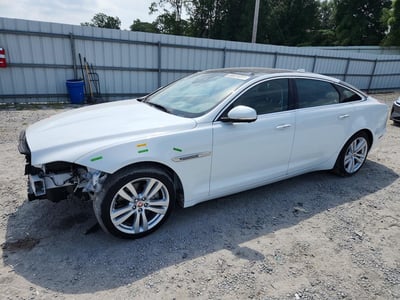 SAJWA2G73J8****** 2018 Jaguar XJ-Series