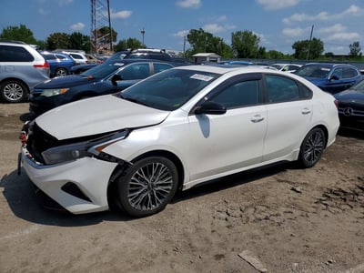3KPF54AD7PE****** 2023 Kia Forte