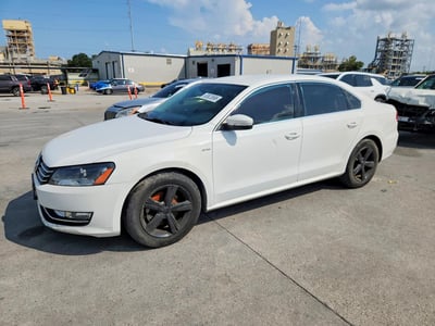 1VWAS7A39FC****** 2015 Volkswagen Passat