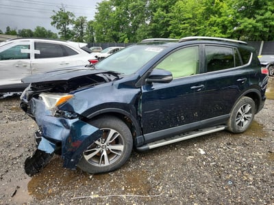 JTMRFREV6JJ****** 2018 Toyota RAV4