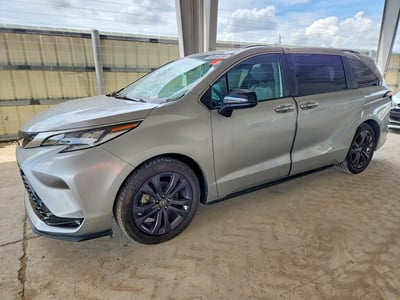 5TDXRKEC1PS****** 2023 Toyota Sienna Hybrid