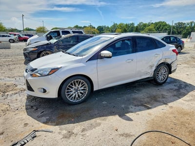 1FADP3J2XEL****** 2014 Ford Focus