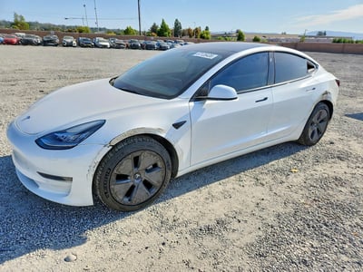 5YJ3E1EA8NF****** 2022 Tesla Model 3