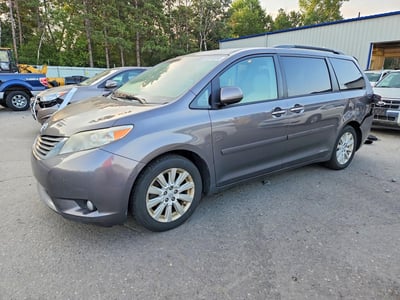 5TDDK3DC7DS****** 2013 Toyota Sienna