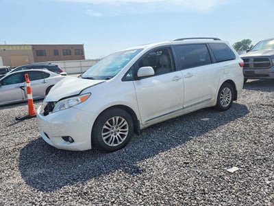 5TDYK3DC3GS****** 2016 Toyota Sienna