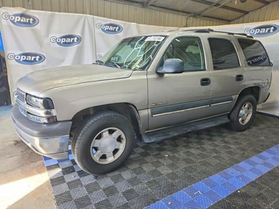 1GNEC13Z52R****** 2002 Chevrolet Tahoe