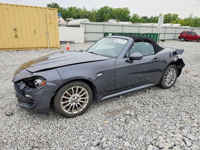 JC1NFAEK8J0****** 2018 Fiat 124 Spider