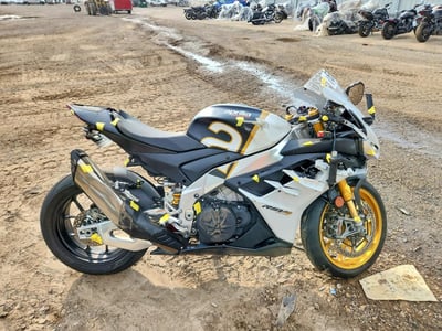 2024 Aprilia Rsv4factory