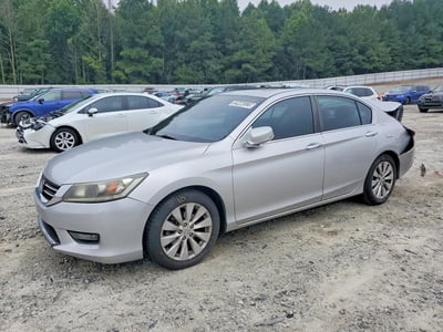 1HGCR2F73FA****** 2015 Honda Accord