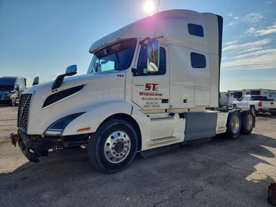4V4NC9EJ8LN****** 2020 Volvo VNL