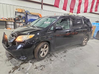 5TDKK3DC3BS****** 2011 Toyota Sienna