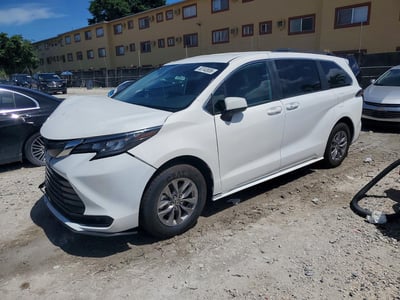 5TDKSKFC7TS****** 2026 Toyota Sienna