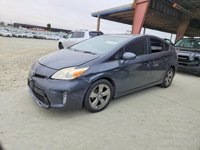 JTDKN3DU0F0****** 2015 Toyota Prius