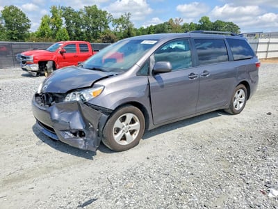 5TDKK3DC1GS****** 2016 Toyota Sienna