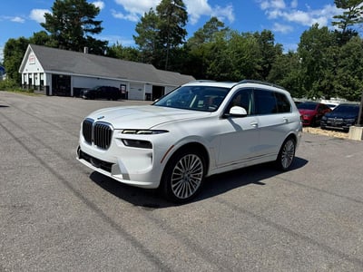 5UX23EM09P9****** 2023 BMW X7