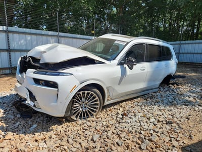 5UX23EM03R9****** 2024 BMW X7