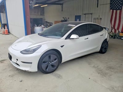 5YJ3E1EA4NF****** 2022 Tesla Model 3