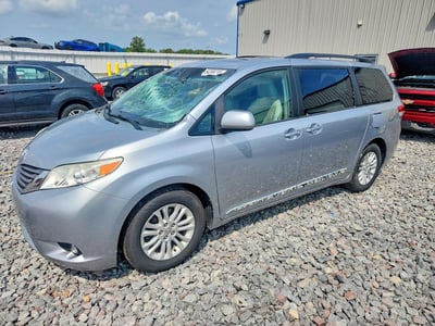 5TDYK3DC0ES****** 2014 Toyota Sienna