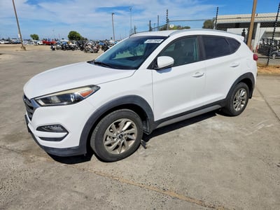KM8J33A48HU****** 2017 Hyundai Tucson