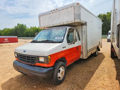 1FDKE37M7RH****** 1994 Ford Econoline