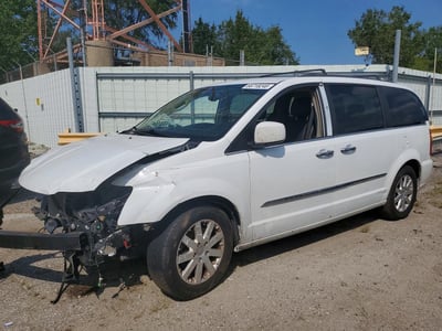 2C4RC1BG5FR****** 2015 Chrysler Town & Country