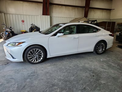 2019 Lexus ES