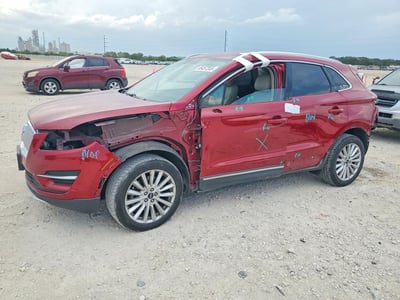 5LMCJ1C90KU****** 2019 Lincoln MKC