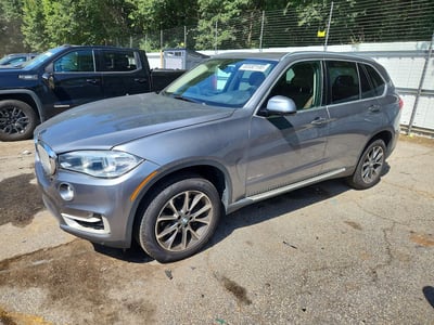 5UXKR0C5XG0****** 2016 BMW X5