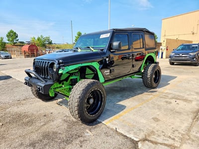 1C4HJXDN9JW****** 2018 Jeep Wrangler