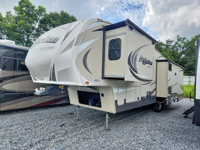 573FR3622E1****** 2014 Grand Design Recreational Seville Sb/vf/ Kingston Kf