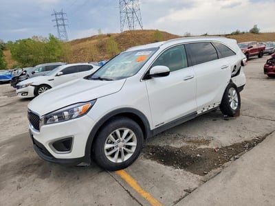 5XYPGDA53JG****** 2018 Kia Sorento