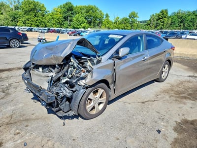5NPDH4AE1GH****** 2016 Hyundai Elantra