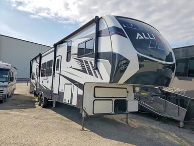 7M5FV3926MA****** 2021 Alliance RV Valor