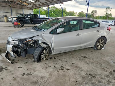 3KPFL4A73JE****** 2018 Kia Forte