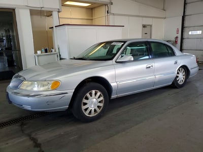 1LNHM97VXYY****** 2000 Lincoln Continental