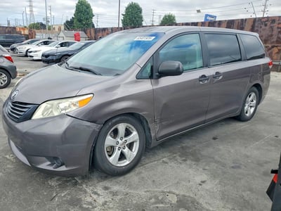 2014 Toyota Sienna