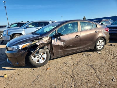 3KPFL4A76JE****** 2018 Kia Forte