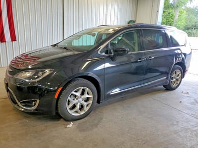 2C4RC1BG1JR****** 2018 Chrysler Pacifica