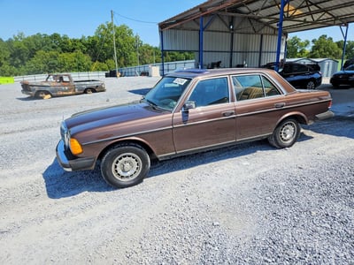 WDBAB33CXFA****** 1985 Mercedes-Benz 300 Series