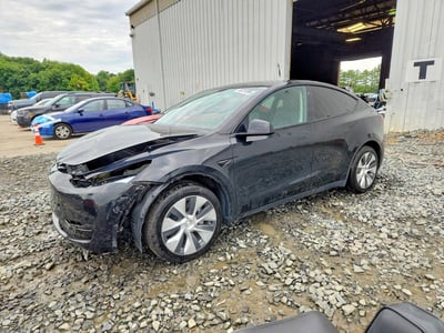 7SAYGAEE2PF****** 2023 Tesla Model Y