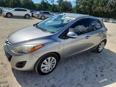 JM1DE1KY6C0****** 2012 Mazda 2