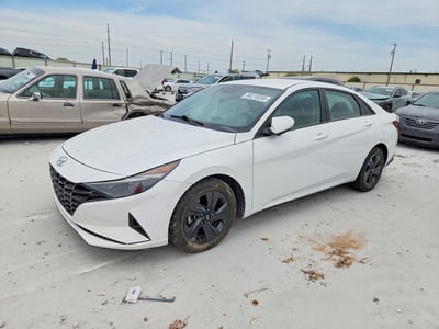 5NPLM4AG7MH****** 2021 Hyundai Elantra