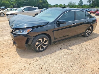 1HGCR2F8XGA****** 2016 Honda Accord